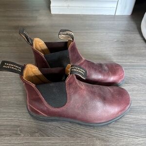 Blundstone size 7.5 (fits 10 women’s)